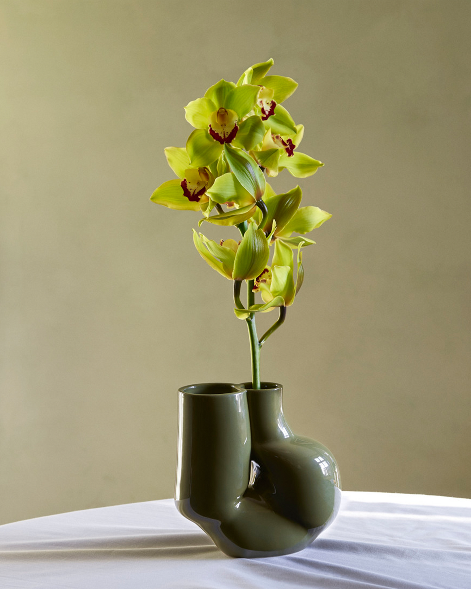 W&S CHUBBY VASE-OLIVE GREEN